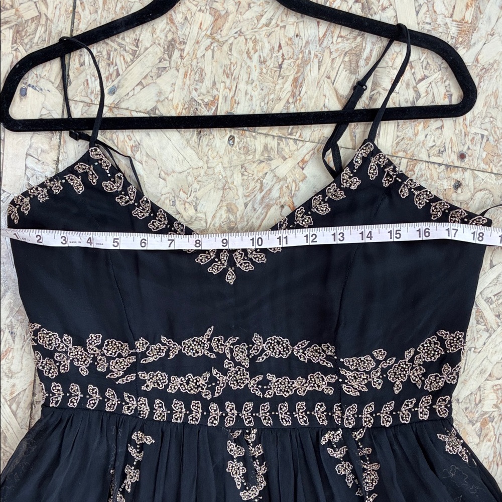 Adrianna Papell Black and Gold Dress